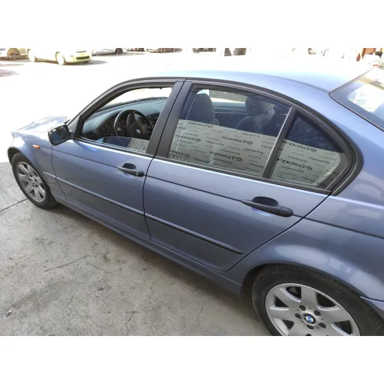 BMW SERIE 3 BERLINA (E46) '2002 2.0 24V AZUL