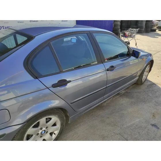 BMW SERIE 3 BERLINA (E46) '2002 2.0 24V AZUL