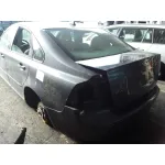 VOLVO S40 BERLINA VOLVO S40 BERLINA '2005 2.0 DIESEL CAT GRIS 2003