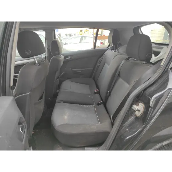 OPEL ASTRA H BERLINA '2005 * NEGRO