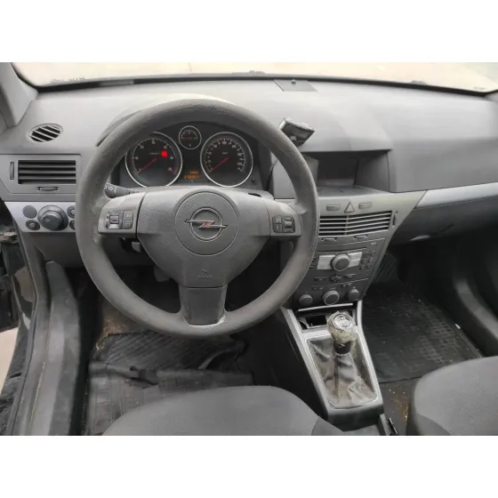 OPEL ASTRA H BERLINA '2005 * NEGRO