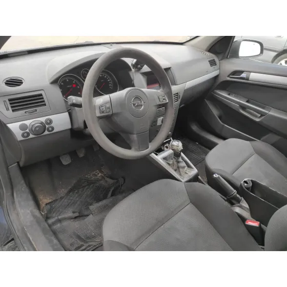 OPEL ASTRA H BERLINA '2005 * NEGRO