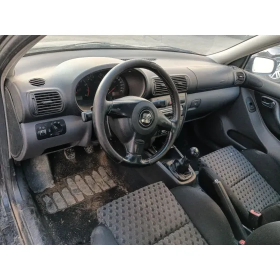 Seat LEON (1M1) 2000