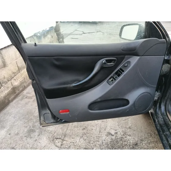 Seat LEON (1M1) 2000