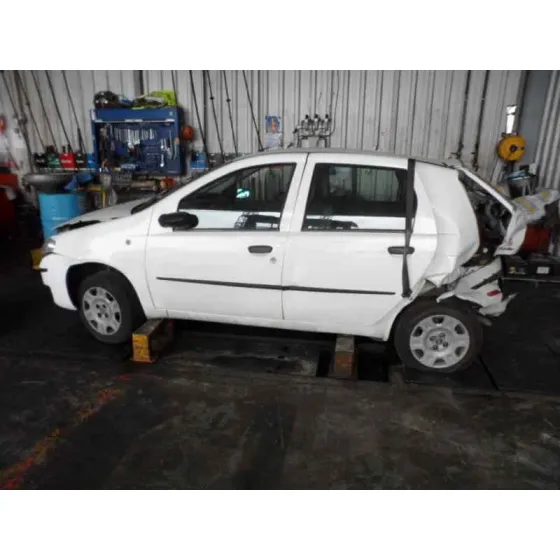 FIAT PUNTO BERLINA (188) '2004 1.2 CAT BLANCO