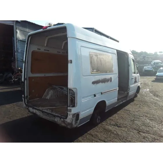 VOLKSWAGEN LT CAJA CERRADA / COMBI (MOD. 1997) '2005 2.5 TDI BLANCO