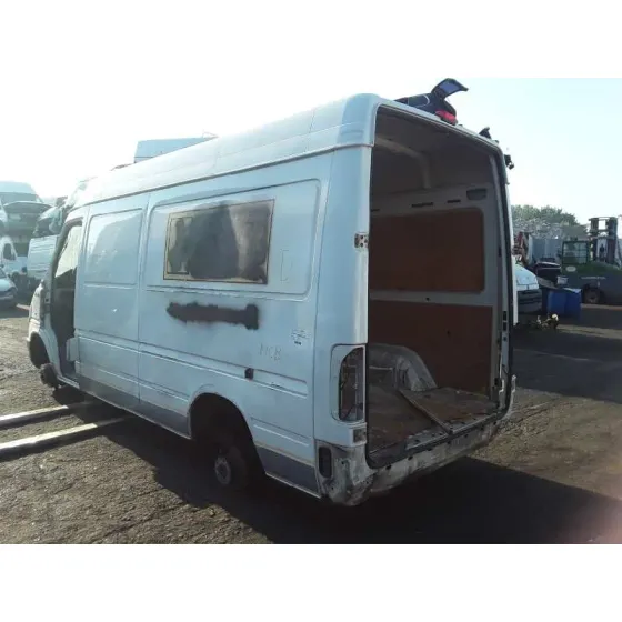VOLKSWAGEN LT CAJA CERRADA / COMBI (MOD. 1997) '2005 2.5 TDI BLANCO