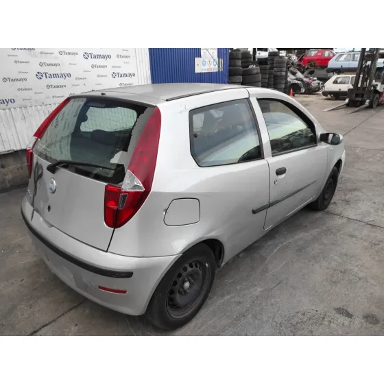 FIAT PUNTO BERLINA (188) '2004 1.2 CAT PLATA
