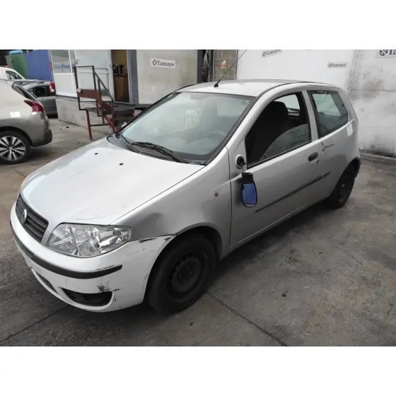 FIAT PUNTO BERLINA (188) '2004 1.2 CAT PLATA