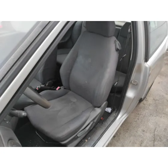 FIAT PUNTO BERLINA (188) '2004 1.2 CAT PLATA