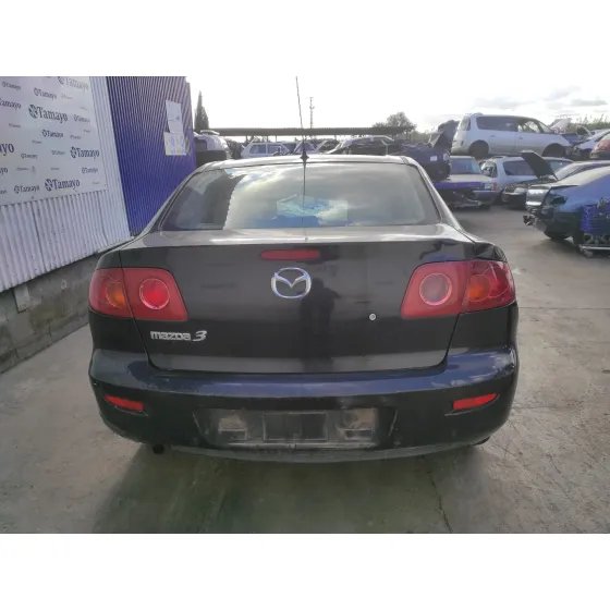 MAZDA 3 BERLINA (BK) '2004 1.6 16V CAT AZUL MARINO