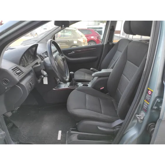 MERCEDES CLASE A (W169) '2004 2.0 CDI CAT VERDE OLIVA