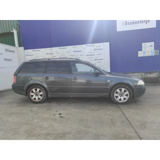 VOLKSWAGEN PASSAT VARIANT (3B6) '2003 * NEGRO