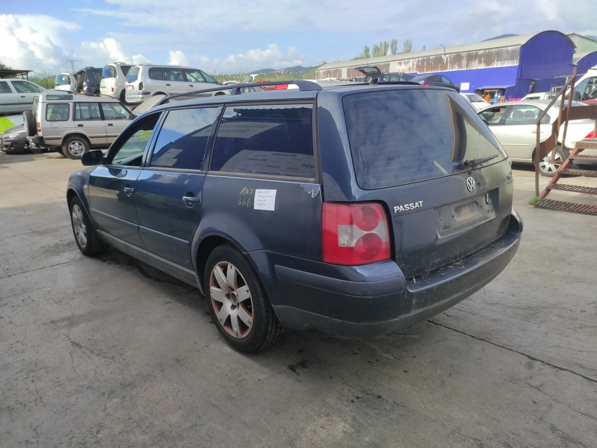 VOLKSWAGEN PASSAT VARIANT (3B6) '2003 * NEGRO