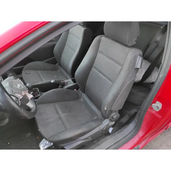 OPEL ASTRA GTC '2006 1.7 16V CDTI ROJO