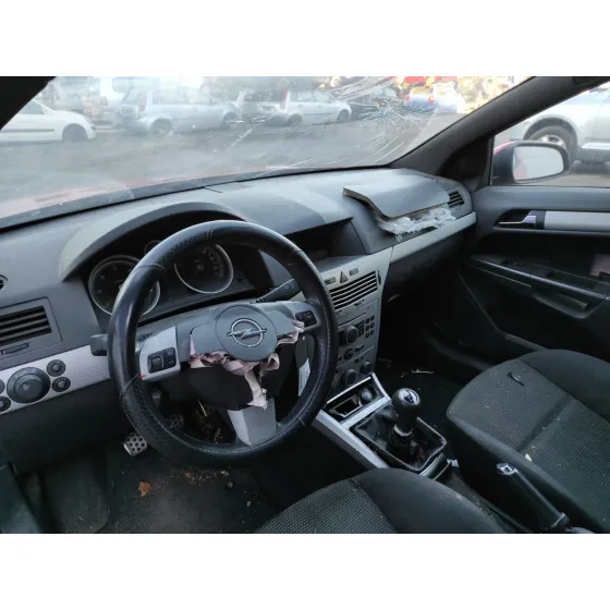 OPEL ASTRA GTC '2006 1.7 16V CDTI ROJO