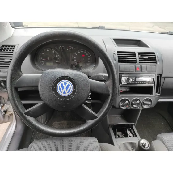 VOLKSWAGEN POLO (9N1) '2003 1.4 16V PLATA