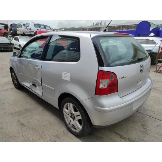 VOLKSWAGEN POLO (9N1) '2003 1.4 16V PLATA