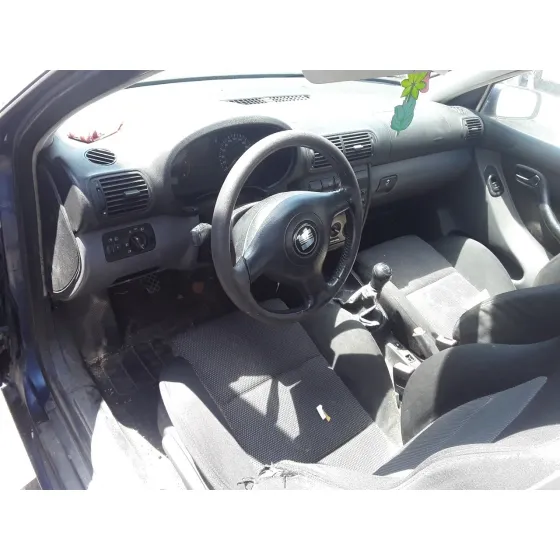 SEAT TOLEDO (1M2) '2002 1.9 TDI AZUL MARINO