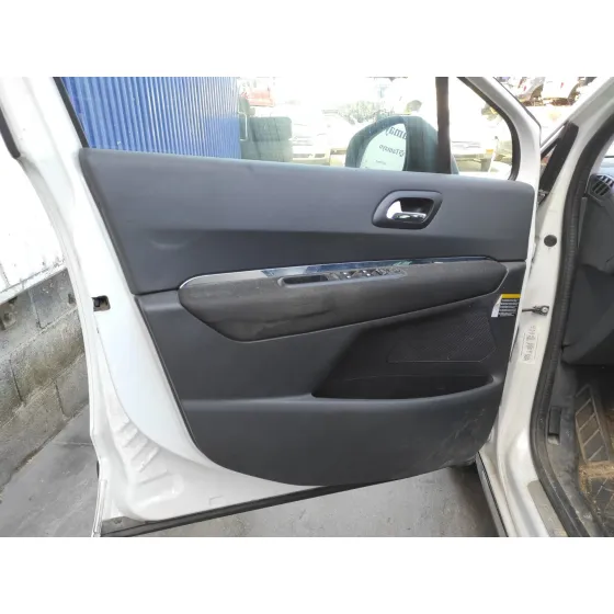 PEUGEOT 3008 '2010 1.6 HDI FAP CAT (9HZ / DV6TED4) BLANCO