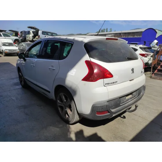 PEUGEOT 3008 '2010 1.6 HDI FAP CAT (9HZ / DV6TED4) BLANCO