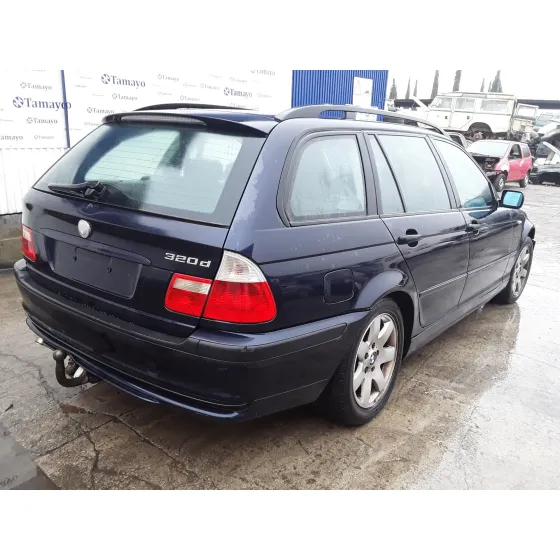 BMW SERIE 3 TOURING (E46) '2005 2.0 16V DIESEL CAT AZUL MARINO