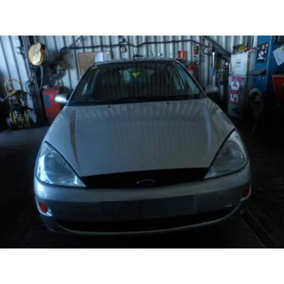 FORD FOCUS BERLINA (CAK) '2001 1.6 16V CAT PLATA