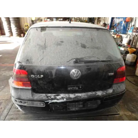 VOLKSWAGEN GOLF IV BERLINA (1J1) '2001 1.9 TDI NEGRO