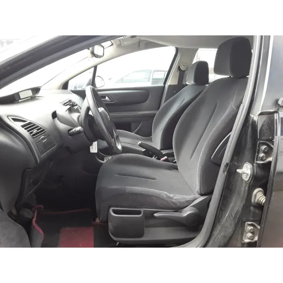 CITROEN C4 BERLINA '2008 * NEGRO
