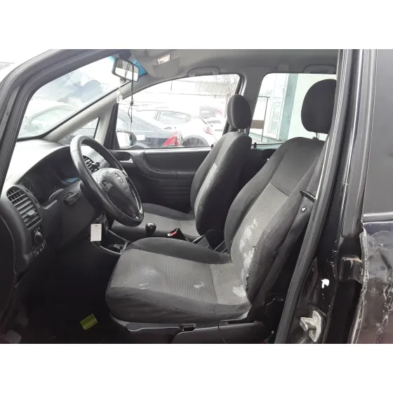 OPEL ZAFIRA A '2005 * NEGRO
