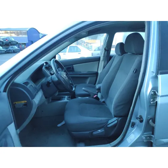 KIA CERATO '2005 * PLATA