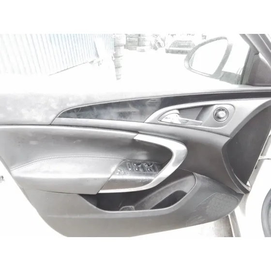 Opel INSIGNIA A (G09) 2008