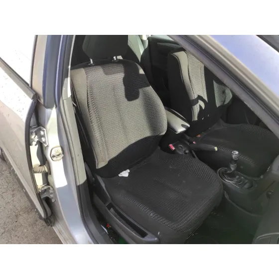 CITROEN C4 BERLINA '2007 1.6 HDI CAT (9HY / DV6TED4) PLATA