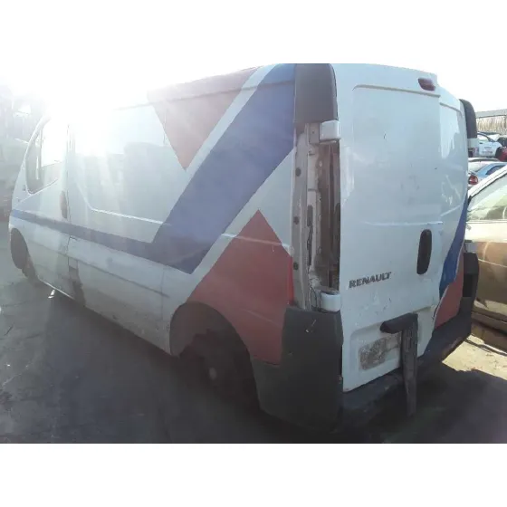 RENAULT TRAFIC CAJA CERRADA (AB 4.01) '2009 2.0 DCI DIESEL CAT BLANCO