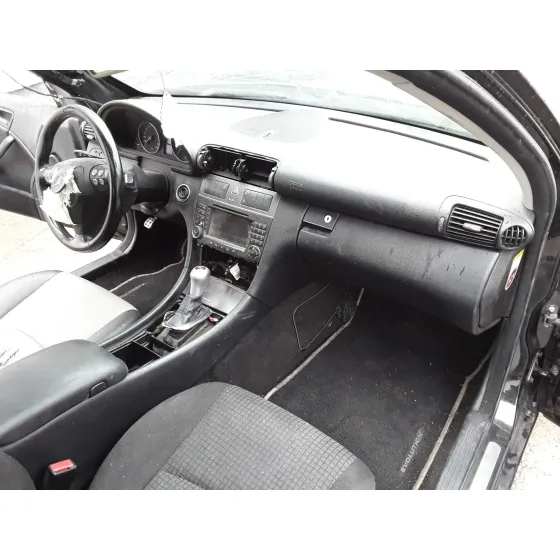 MERCEDES CLASE C (W203) SPORTCOUPE '2005 2.2 CDI CAT NEGRO