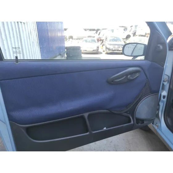 FIAT PUNTO BERLINA (188) '2001 1.2 16V CAT AZUL CIELO