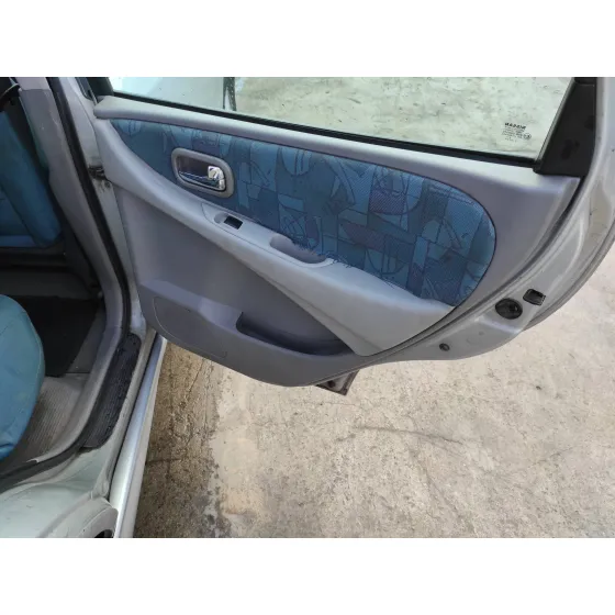 NISSAN ALMERA TINO (V10M) '2001 1.8 16V CAT PLATA