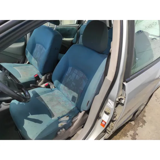 NISSAN ALMERA TINO (V10M) '2001 1.8 16V CAT PLATA