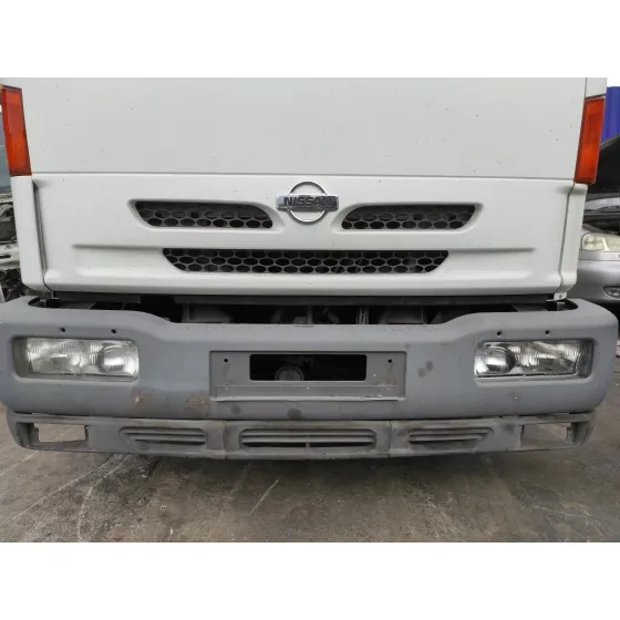 NISSAN ATLEON '2001 BLANCO