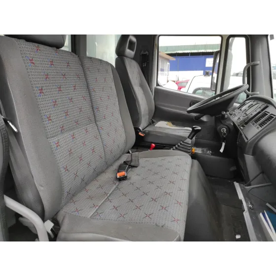 NISSAN ATLEON '2001 BLANCO