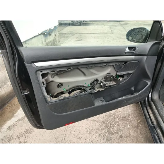 Volkswagen GOLF V (1K1) 2003