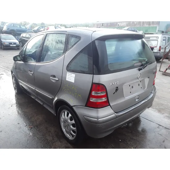 MERCEDES CLASE A (W168) '2004 1.7 CDI DIESEL CAT GRIS OSCURO