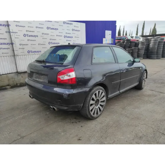 AUDI A3 (8L) '2001 * NEGRO