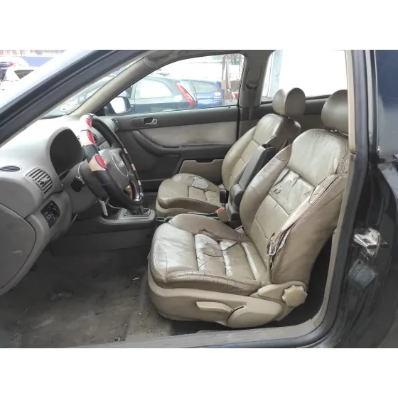 AUDI A3 (8L) '2001 * NEGRO