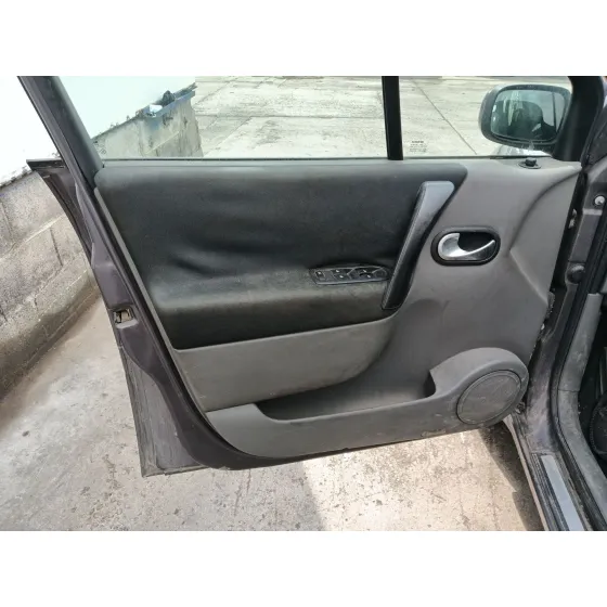 Renault SCENIC II (JM0/1_) 2005