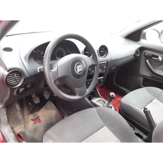 SEAT IBIZA (6L1) '2005 * ROJO