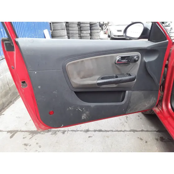 SEAT IBIZA (6L1) '2005 * ROJO