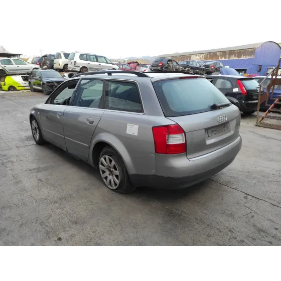 AUDI A4 AVANT (8E) '2003 * GRIS