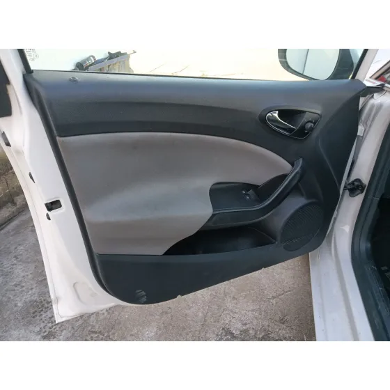 Seat IBIZA IV (6J5, 6P1) 2015