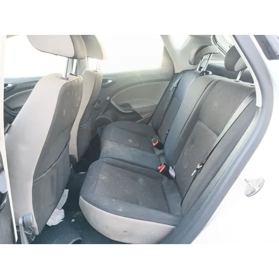 Seat IBIZA IV (6J5, 6P1) 2015